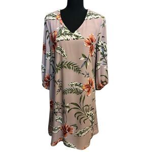 Chico's Size 1 US 8 V-Neck Shift Dress Hibiscus Floral Palm Print 3/4 Sleeve